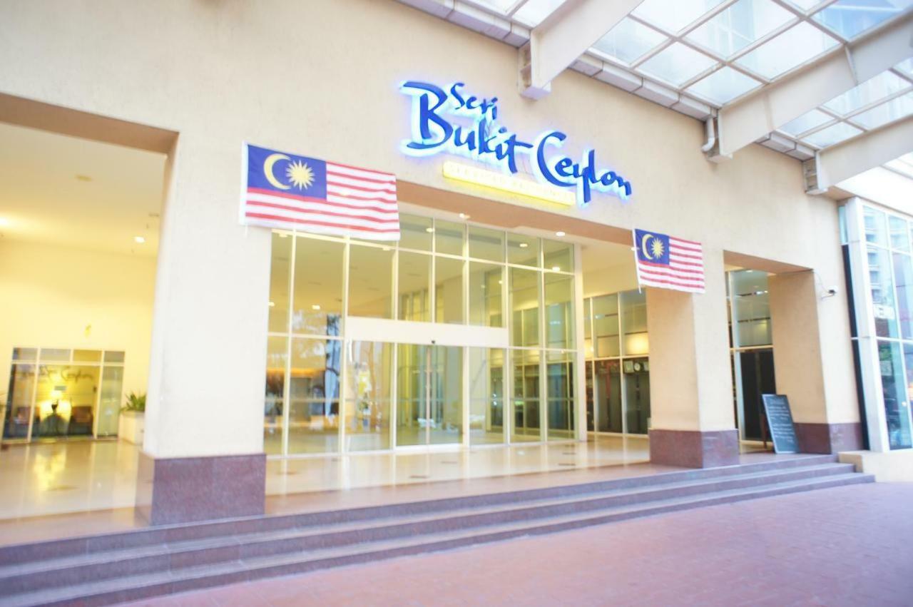 Hauzz Seri Bukit Ceylon Residence 쿠알라룸푸르 외부 사진